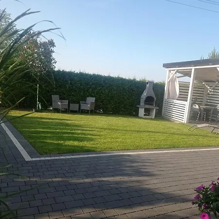 Amber Ostrowo (Puck)