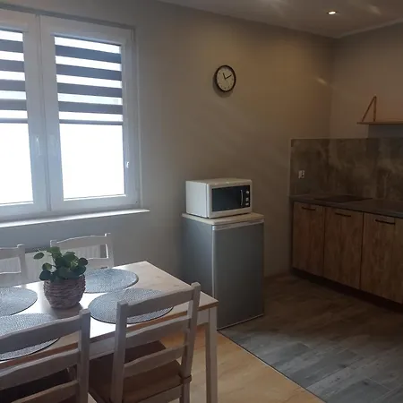 Amber Ostrowo (Puck)