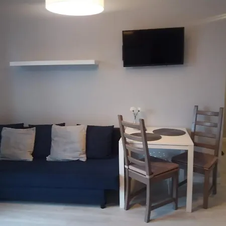 Amber Ostrowo (Puck)