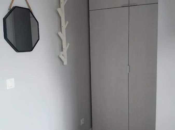 Amber Ostrowo (Puck)