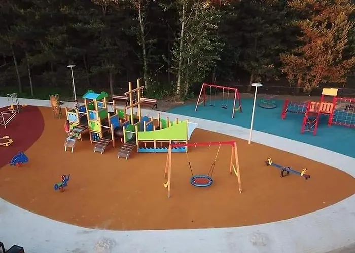 Amber Ostrowo (Puck)