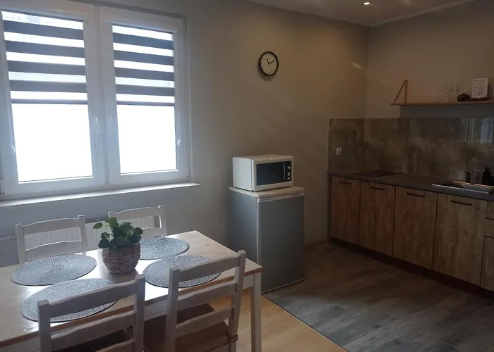 Amber Ostrowo (Puck)