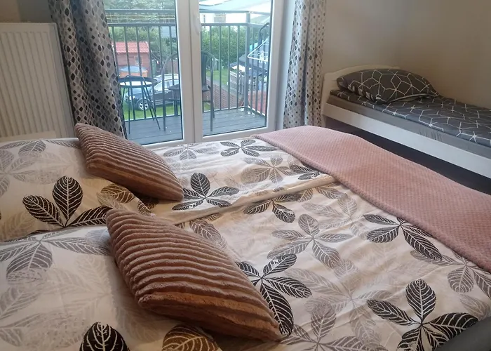 Amber Ostrowo (Puck)